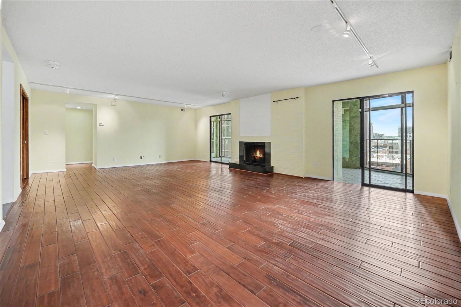 MLS Image #3 for 1777  larimer street,denver, Colorado