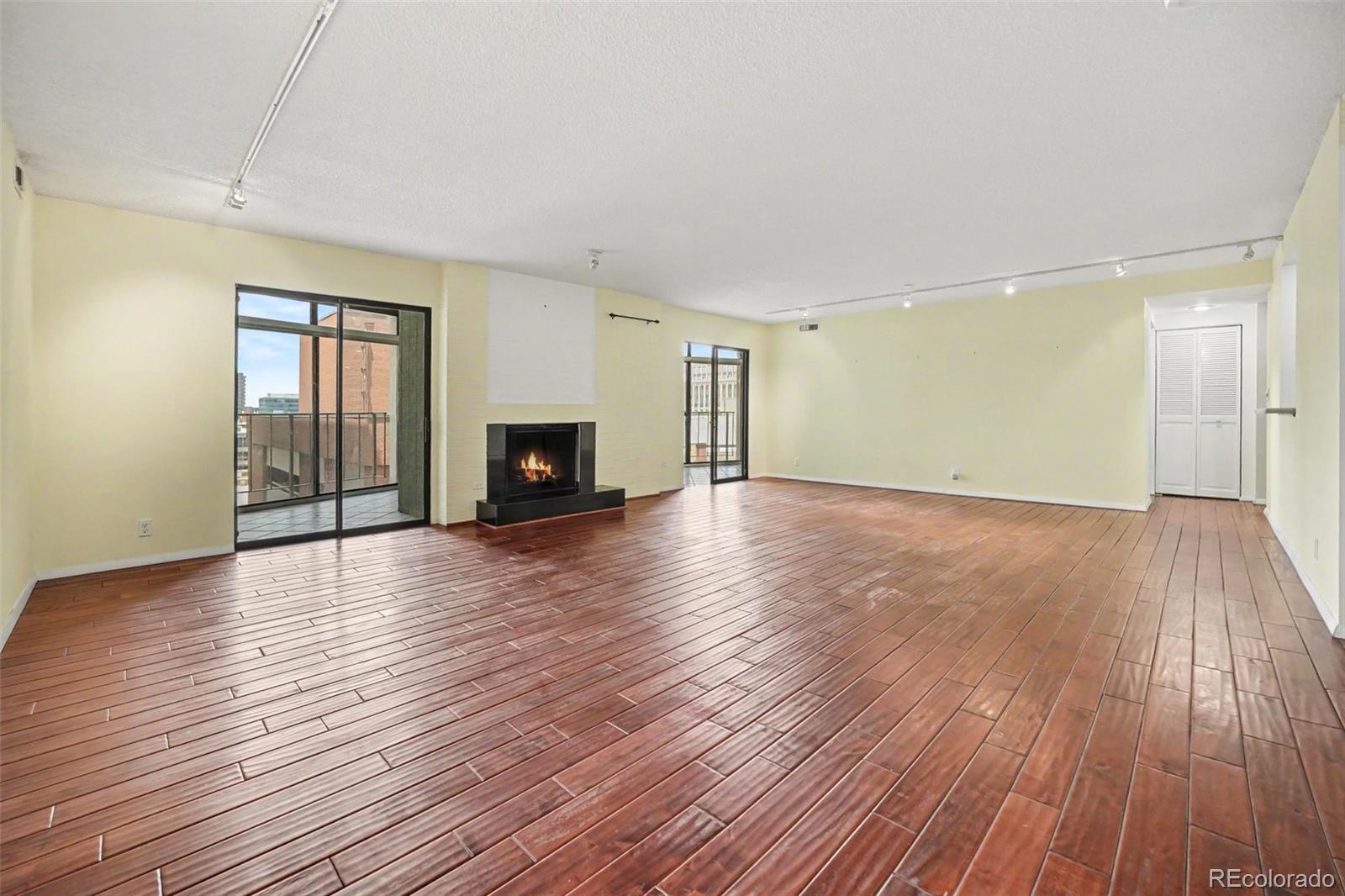 MLS Image #4 for 1777  larimer street,denver, Colorado