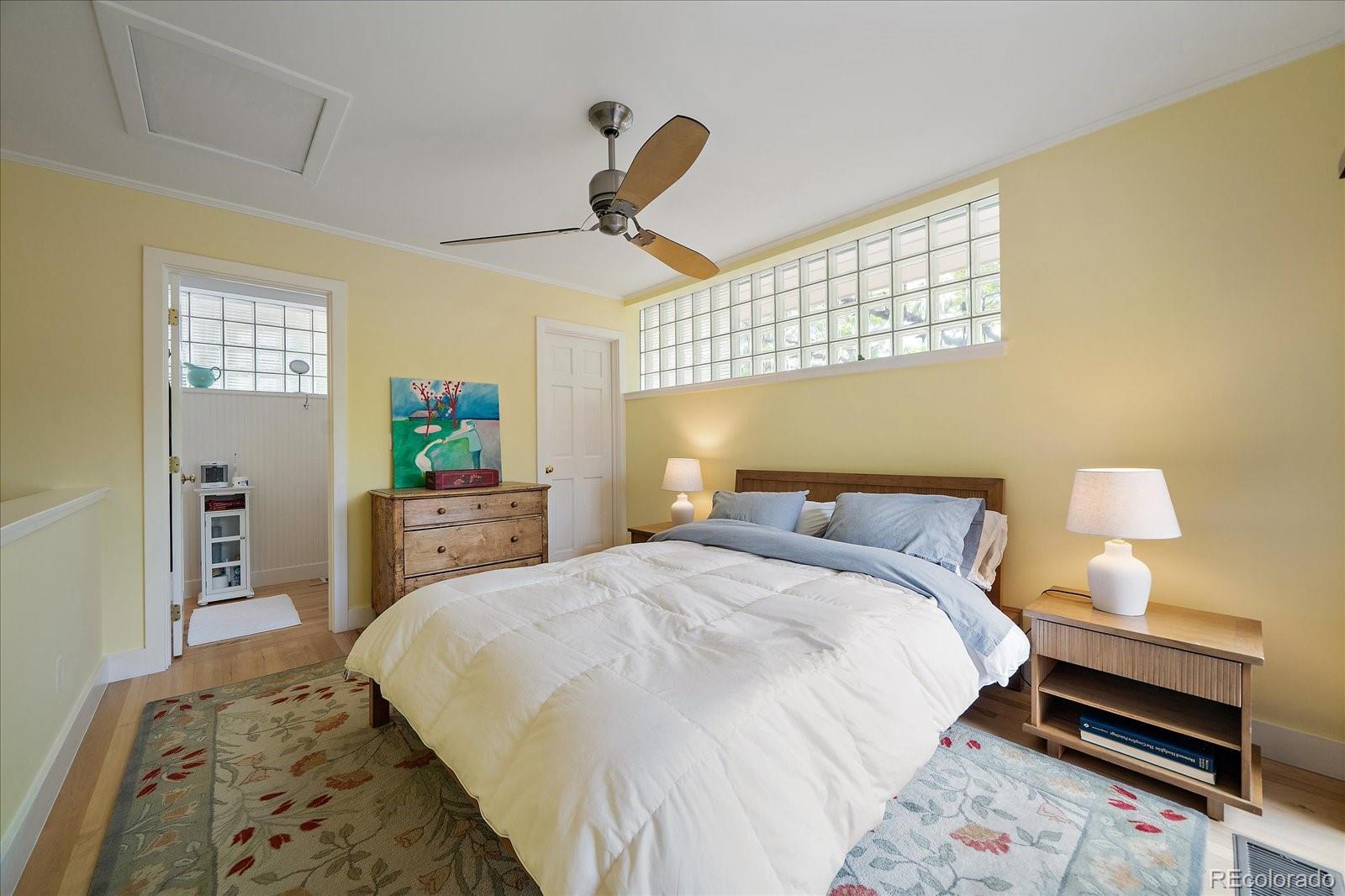 MLS Image #19 for 595 s pearl street,denver, Colorado