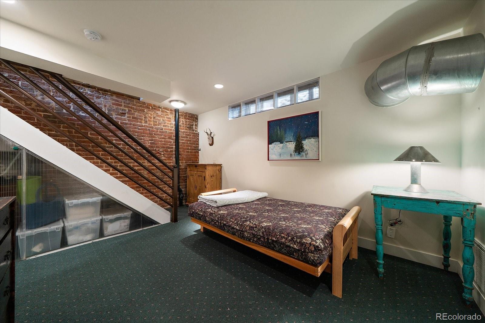 MLS Image #24 for 595 s pearl street,denver, Colorado