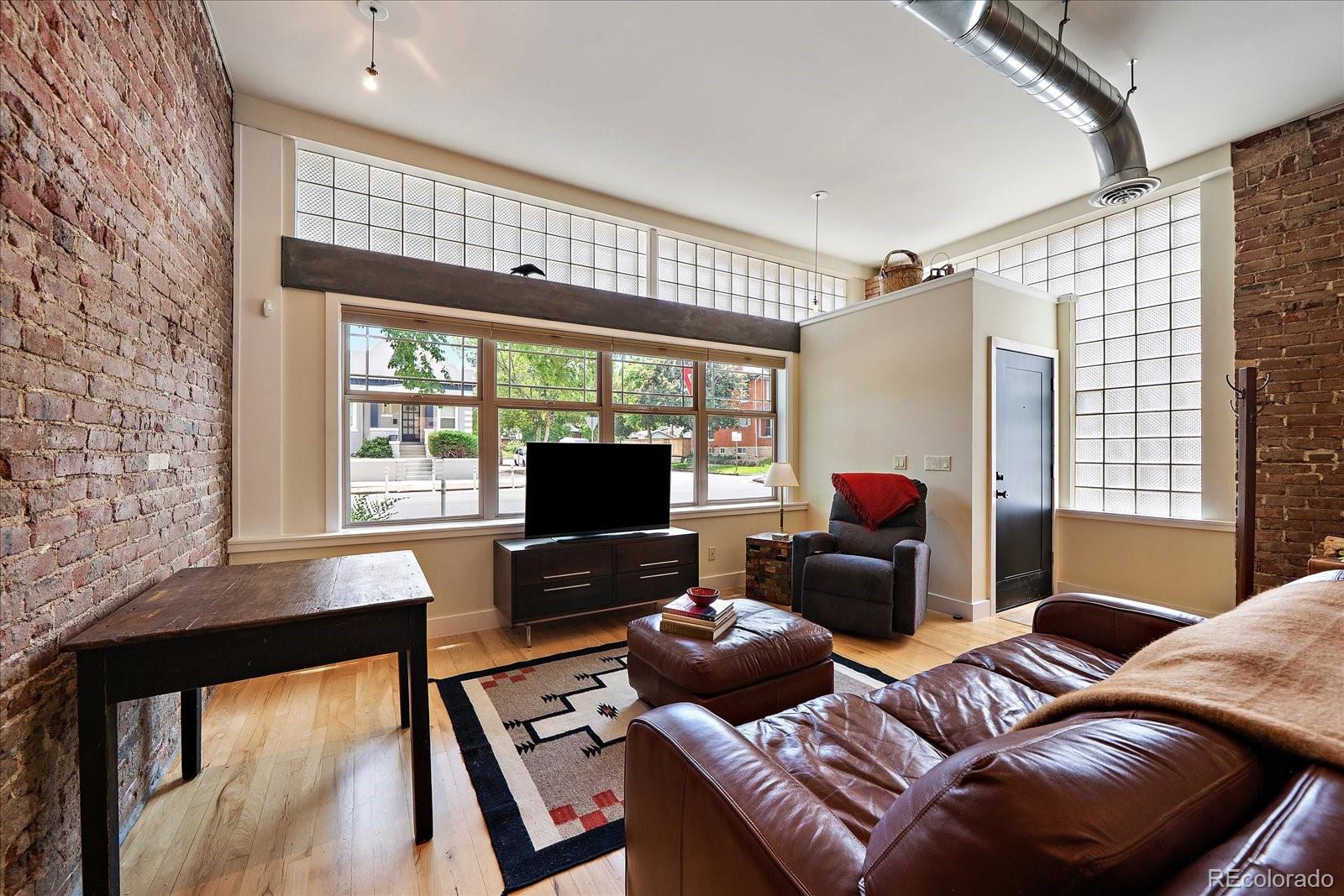 MLS Image #7 for 595 s pearl street,denver, Colorado
