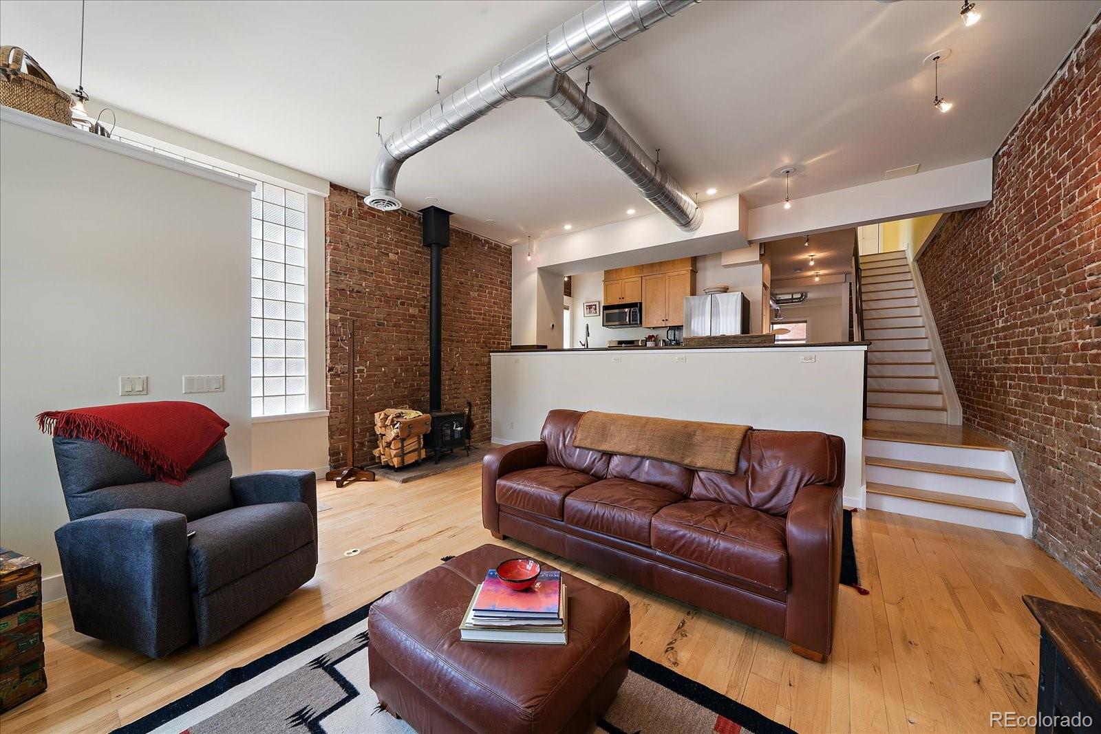 MLS Image #8 for 595 s pearl street,denver, Colorado