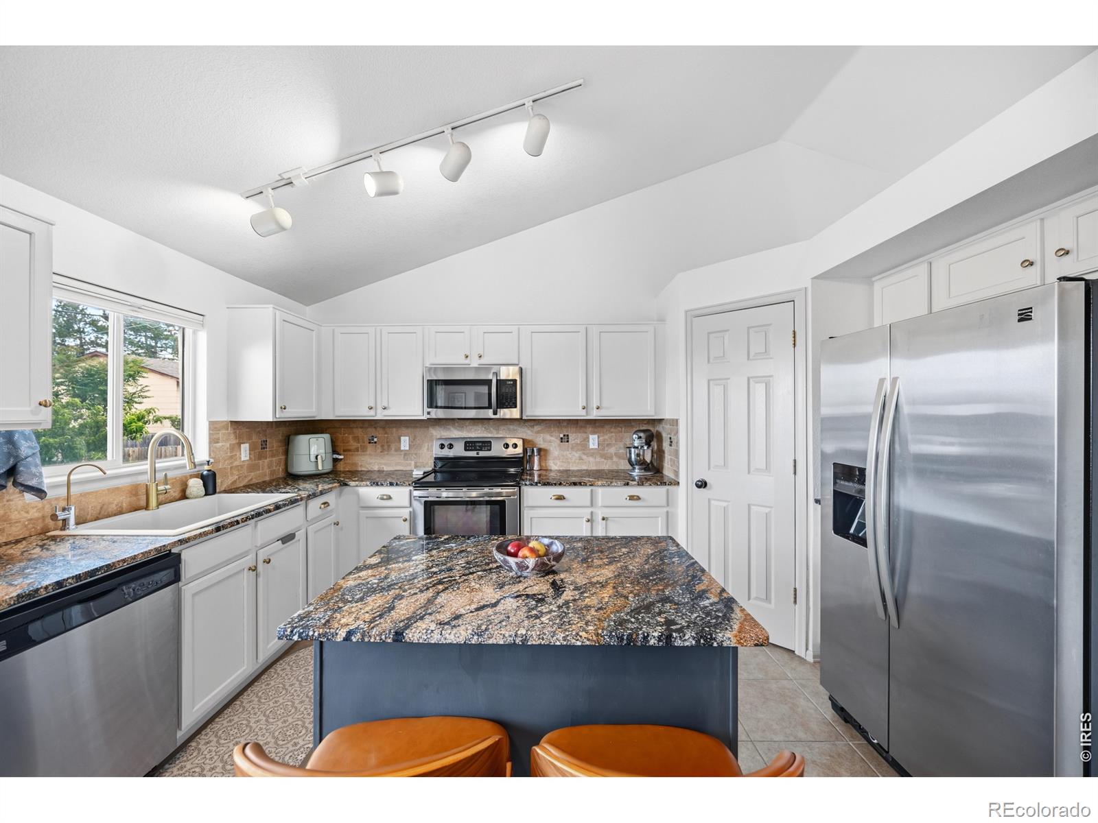 MLS Image #5 for 3190 e 94th drive,thornton, Colorado
