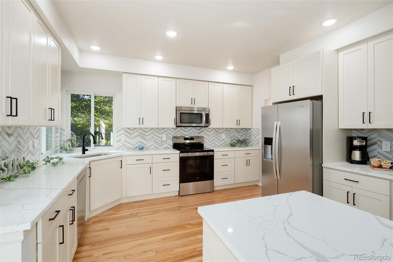 MLS Image #1 for 2358  weatherstone circle,highlands ranch, Colorado