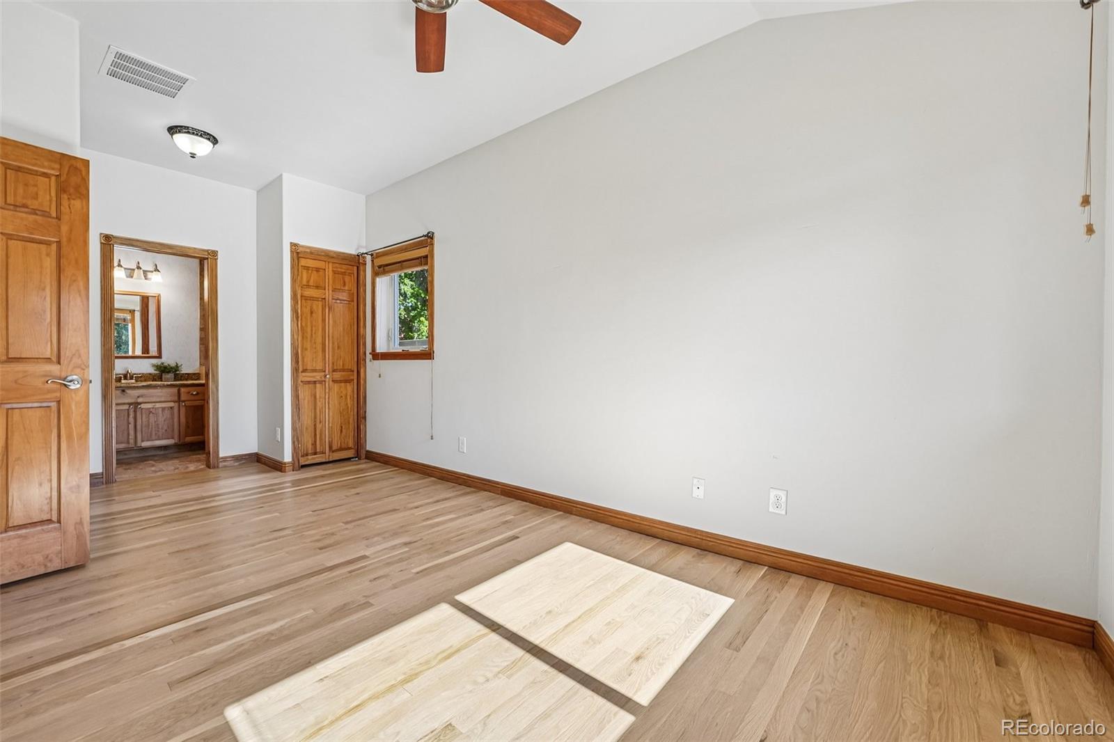 MLS Image #26 for 117  magnolia street,denver, Colorado