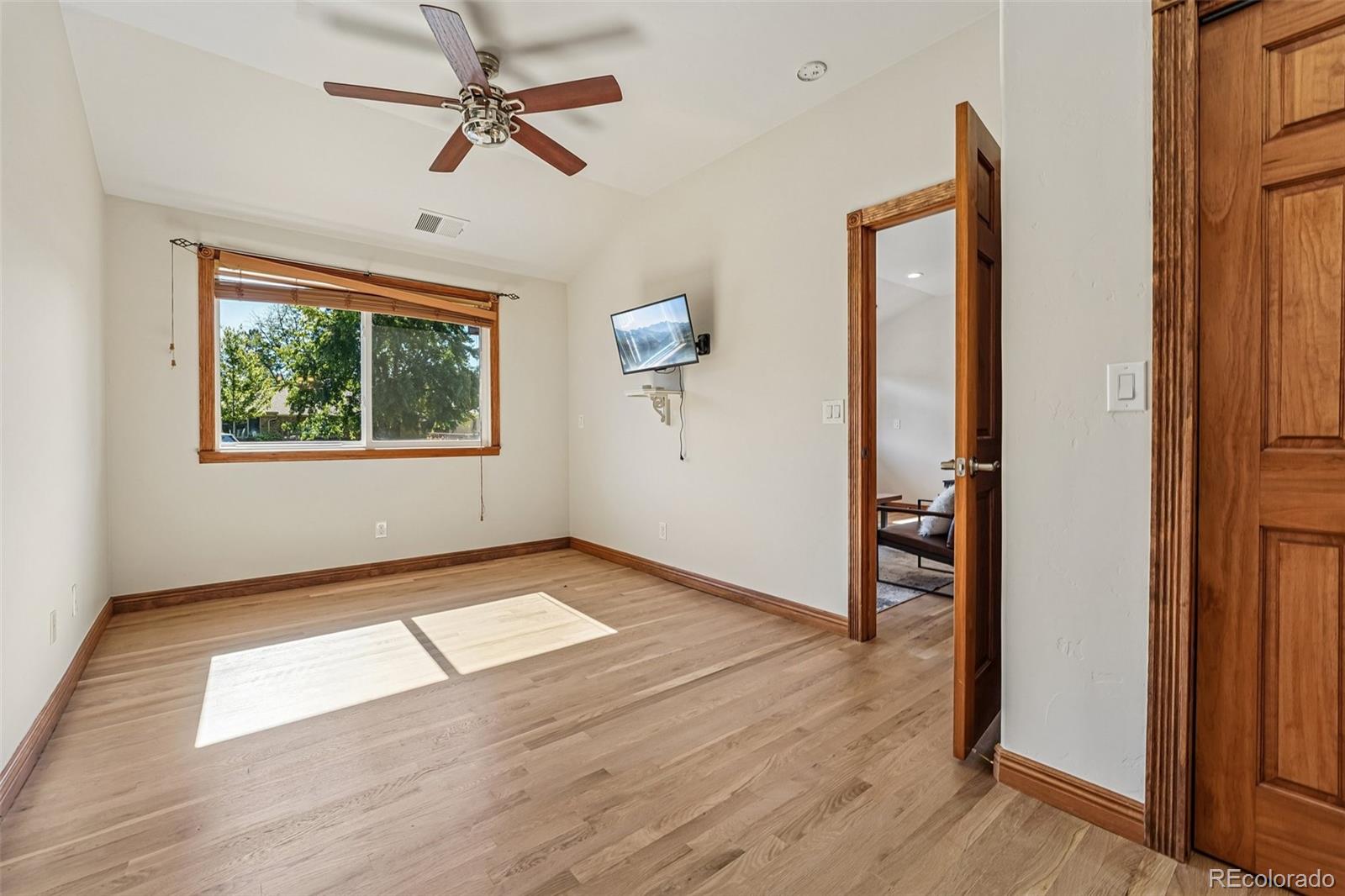 MLS Image #27 for 117  magnolia street,denver, Colorado