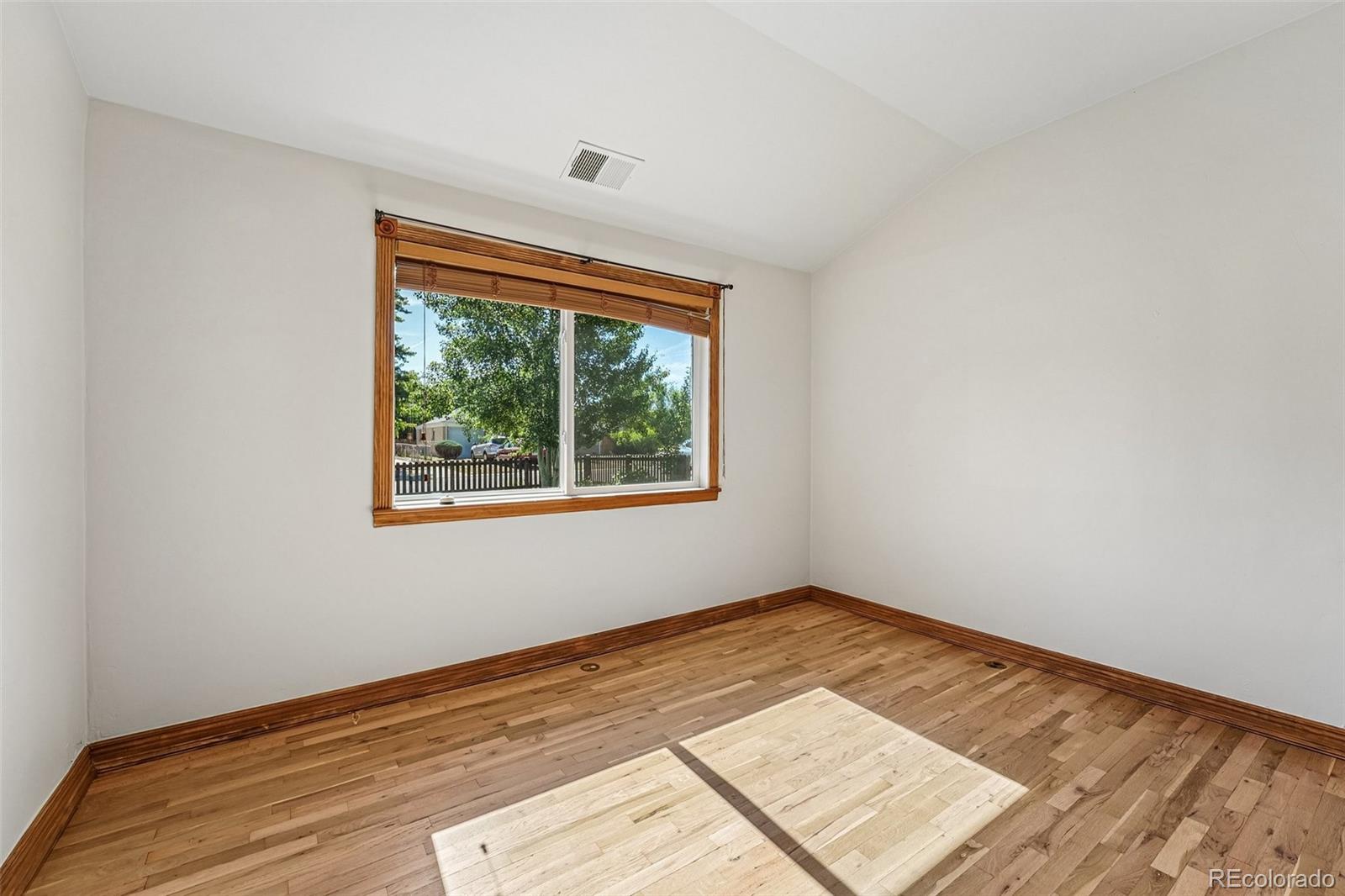 MLS Image #30 for 117  magnolia street,denver, Colorado