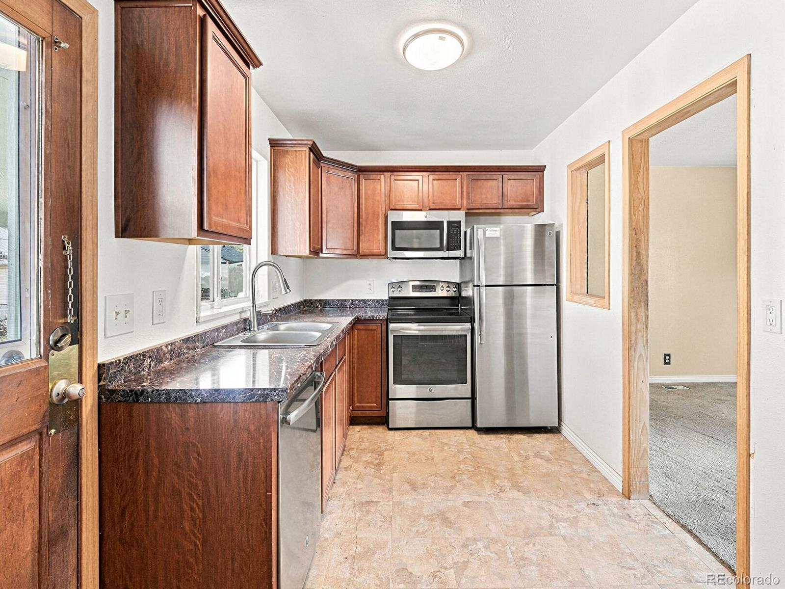 MLS Image #11 for 6460  glencoe street ,commerce city, Colorado