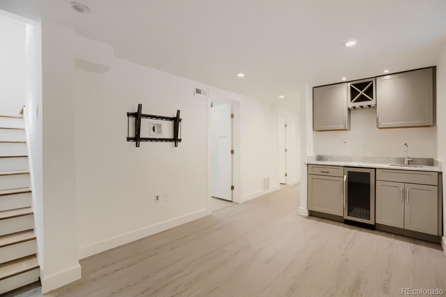 MLS Image #6 for 3334 n gaylord street,denver, Colorado