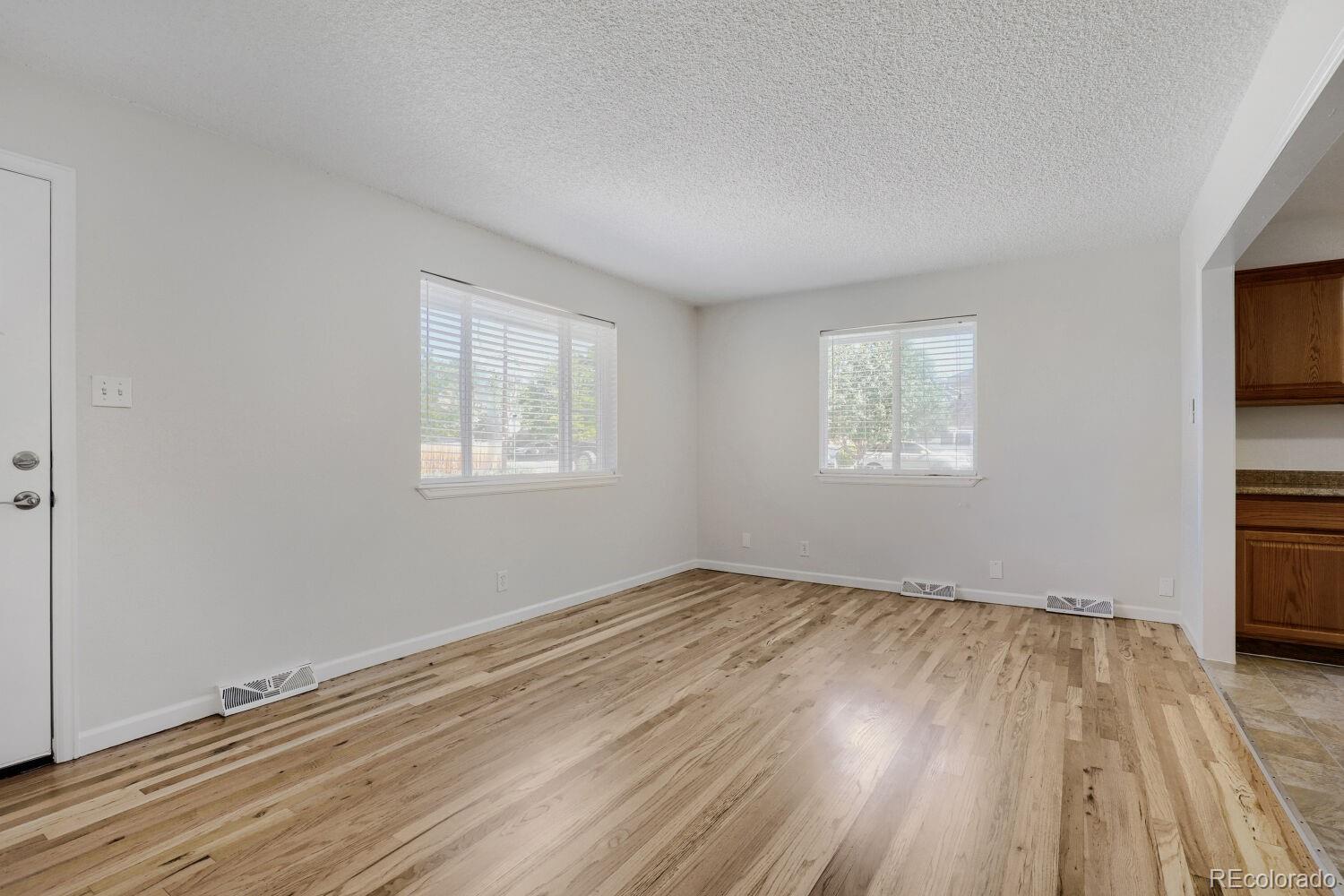 MLS Image #6 for 8560  essex street,denver, Colorado
