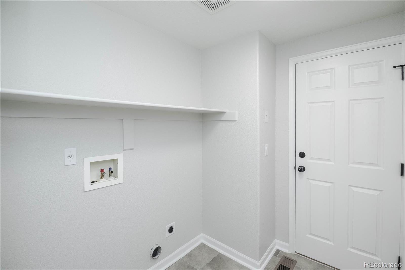 MLS Image #16 for 20013 e caspian circle,aurora, Colorado