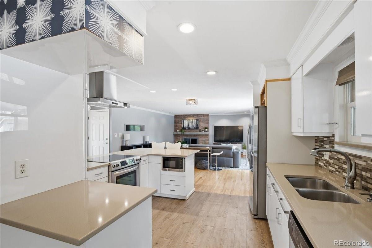 MLS Image #9 for 2956 s fenton street,denver, Colorado