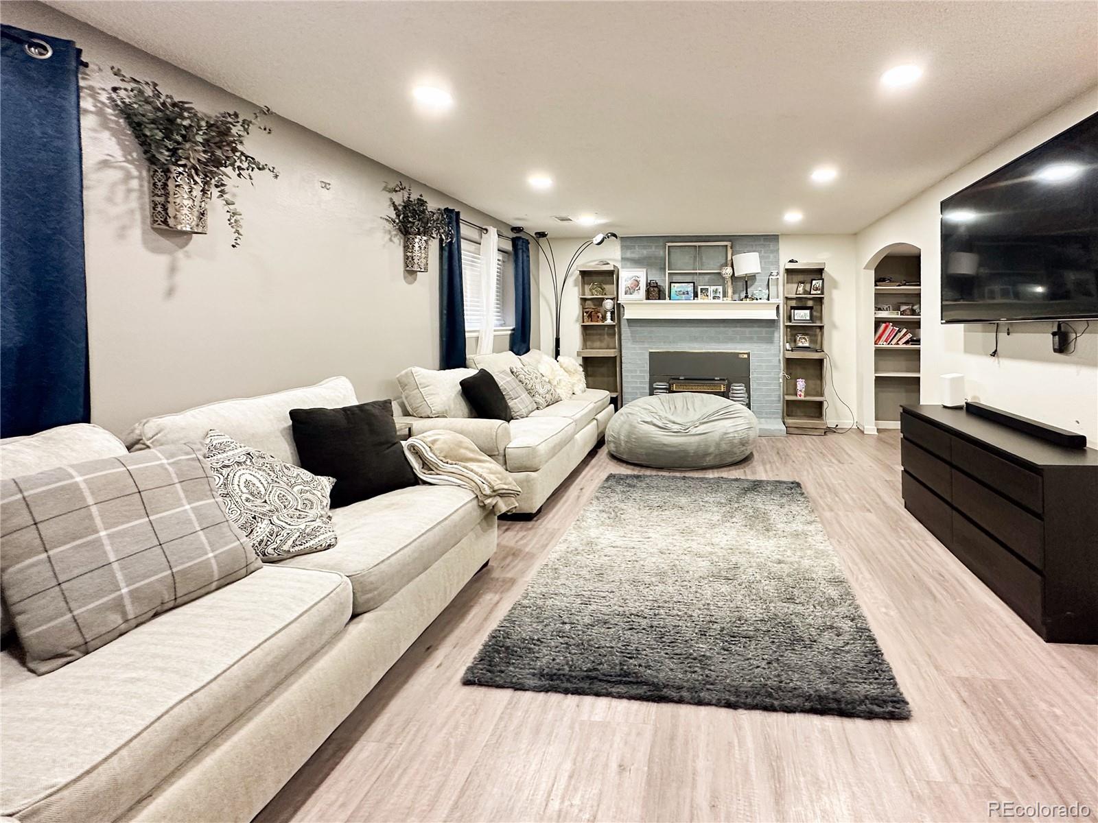MLS Image #9 for 17891 e florida avenue,aurora, Colorado