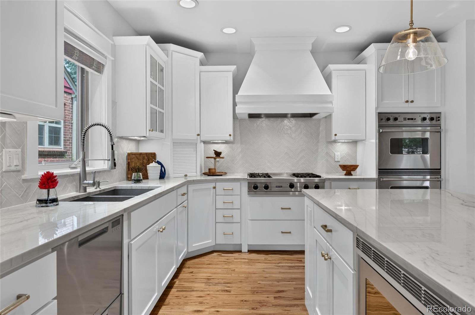 MLS Image #10 for 1635  holly street,denver, Colorado