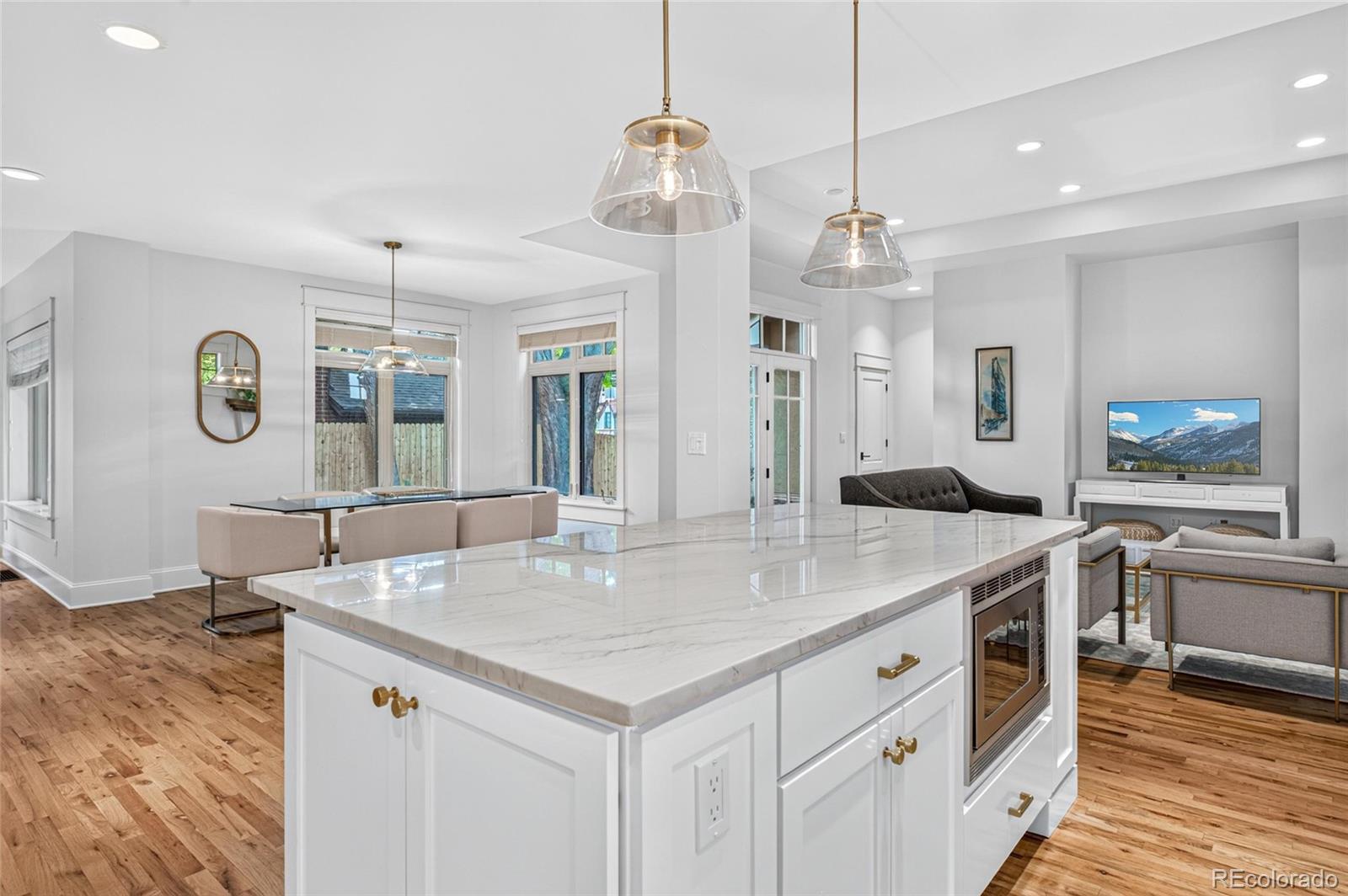 MLS Image #9 for 1635  holly street,denver, Colorado