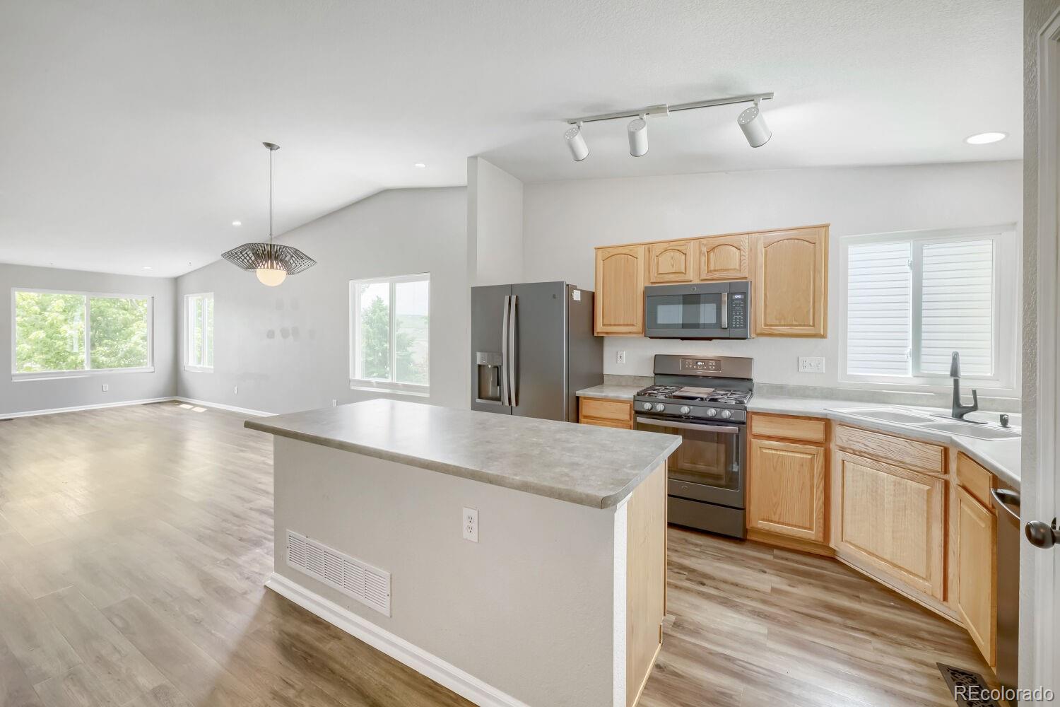 MLS Image #3 for 7788  brown bear way,littleton, Colorado