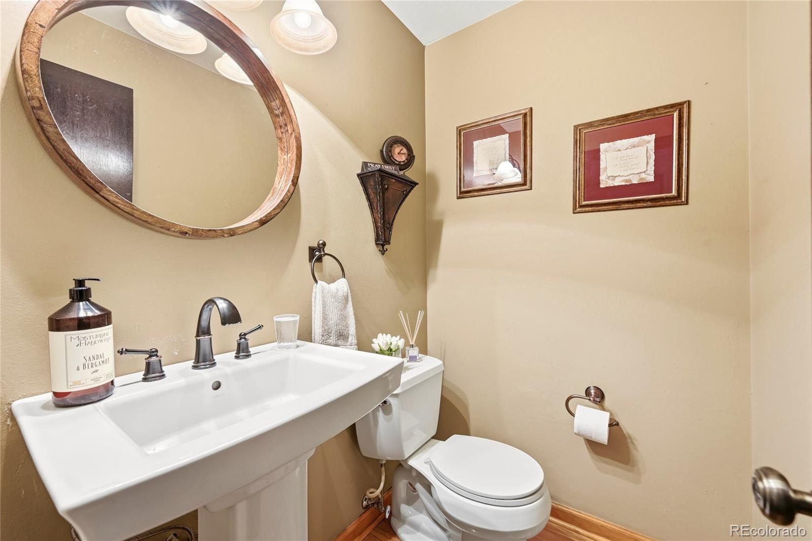 MLS Image #10 for 1487 s macon street,aurora, Colorado
