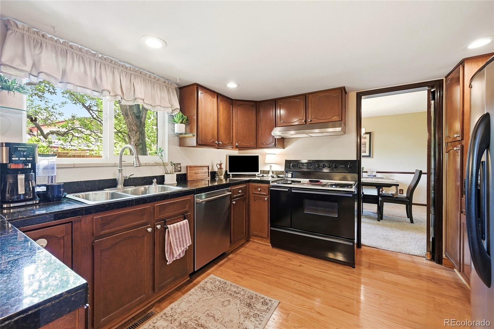 MLS Image #14 for 1487 s macon street,aurora, Colorado