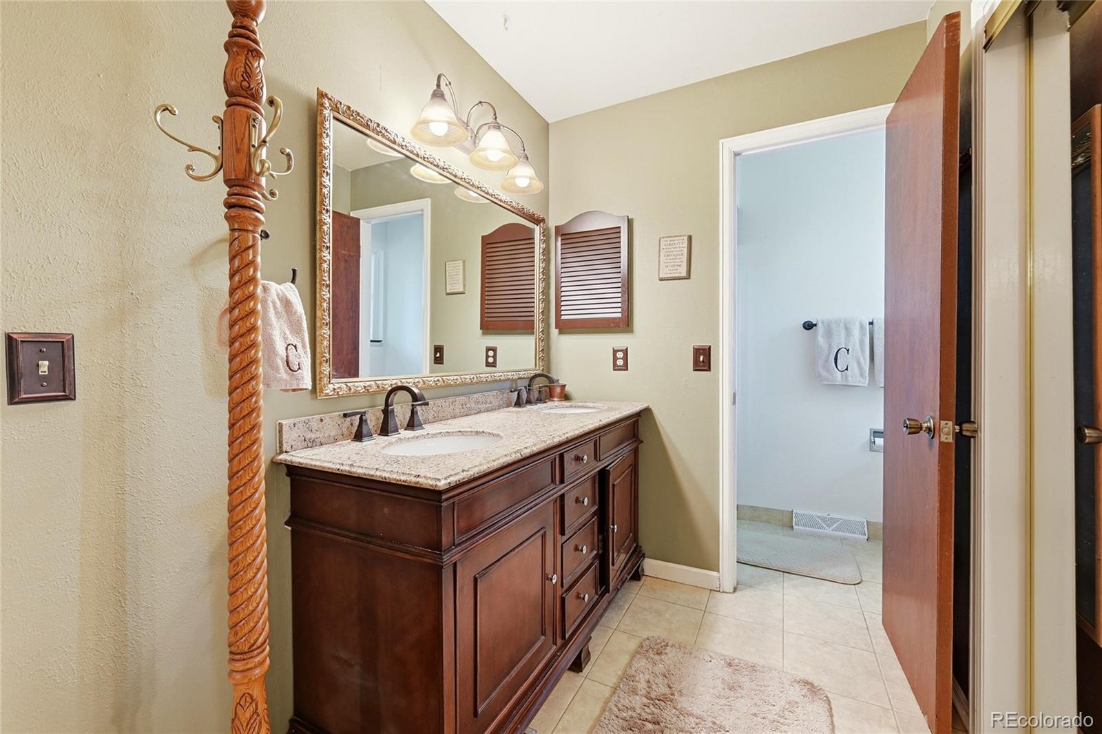 MLS Image #24 for 1487 s macon street,aurora, Colorado