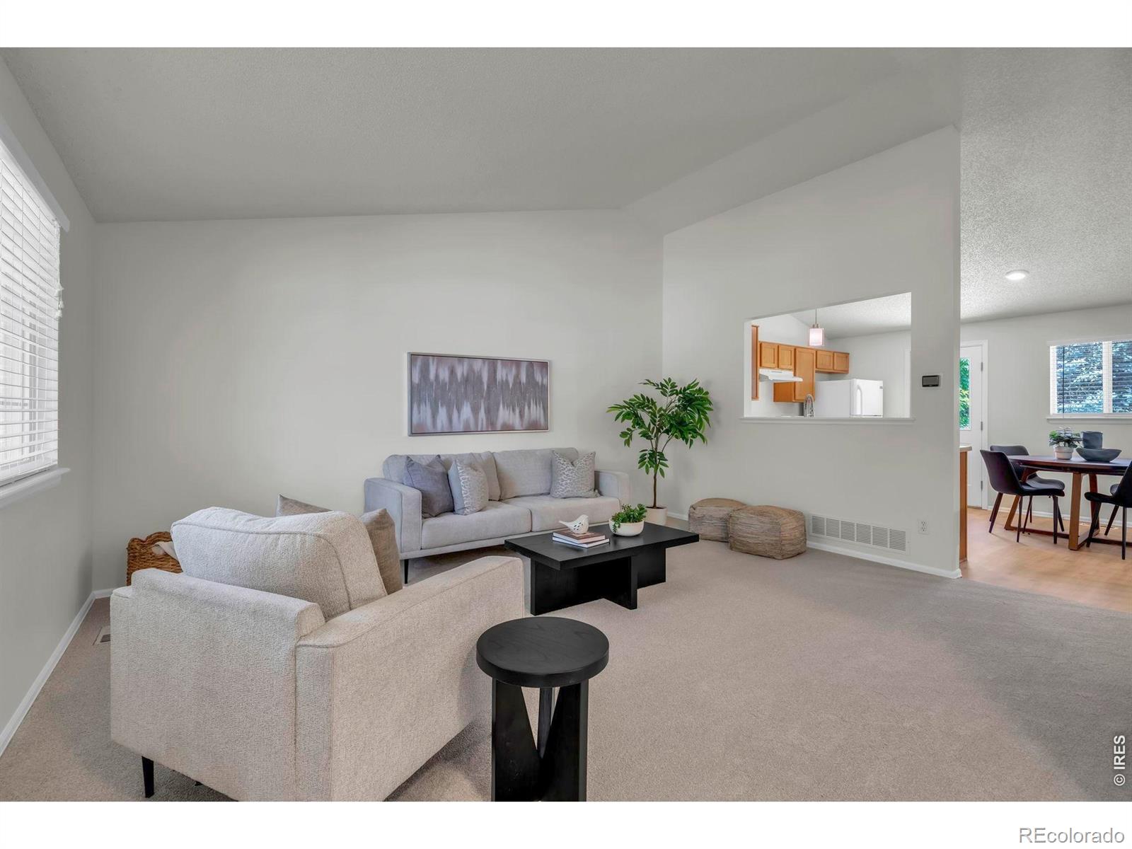 MLS Image #3 for 1106  red oak drive,longmont, Colorado