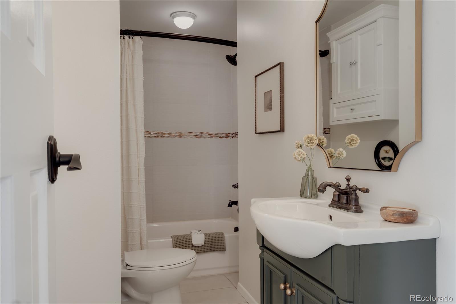 MLS Image #11 for 4208  lipan street,denver, Colorado