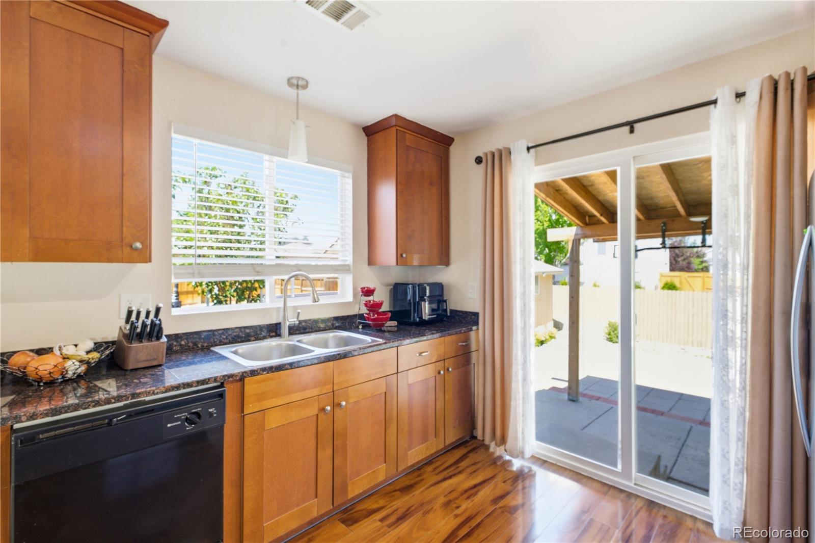 MLS Image #10 for 4858  joplin court,denver, Colorado