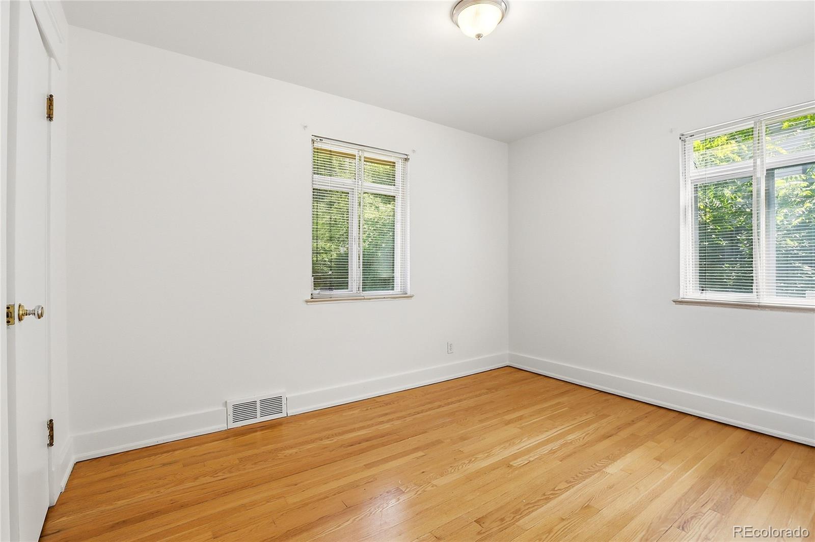 MLS Image #15 for 7115 e 6th avenue parkway,denver, Colorado