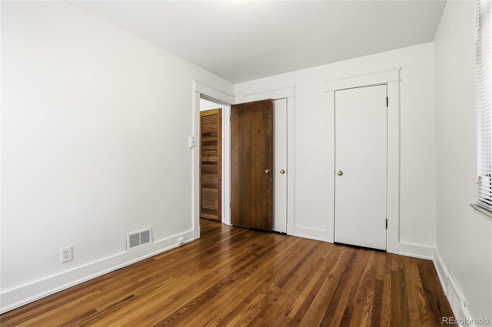 MLS Image #16 for 7115 e 6th avenue parkway,denver, Colorado