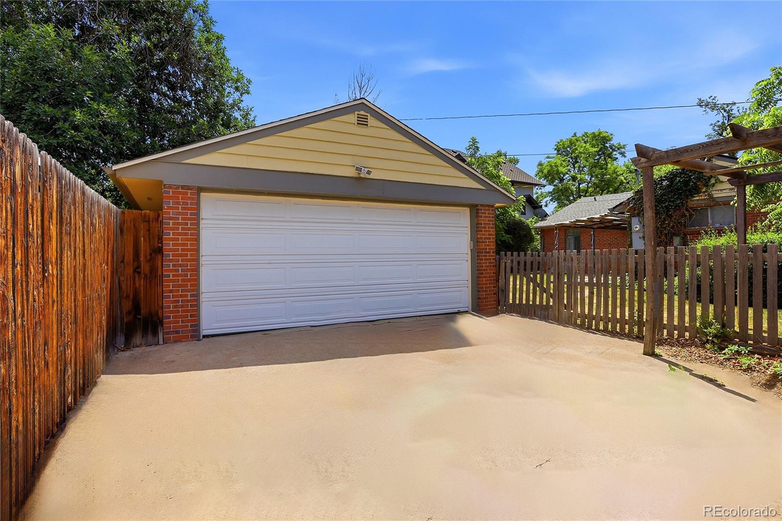 MLS Image #22 for 7115 e 6th avenue parkway,denver, Colorado