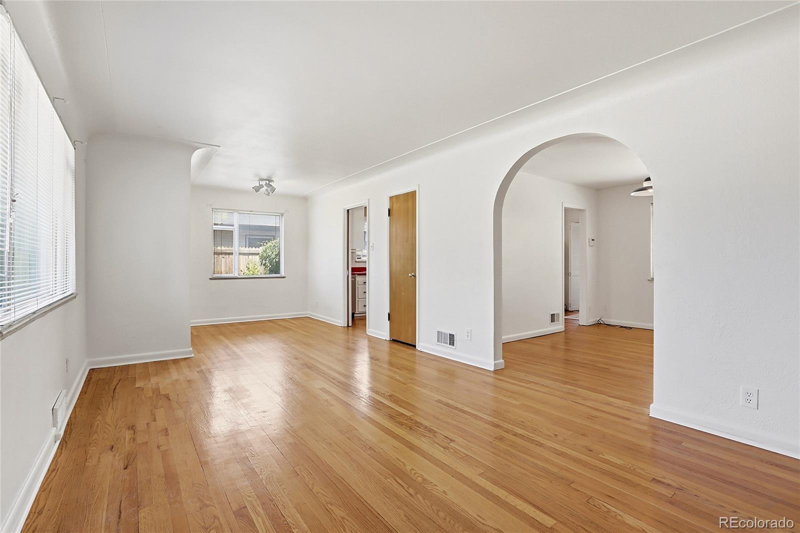 MLS Image #3 for 7115 e 6th avenue parkway,denver, Colorado