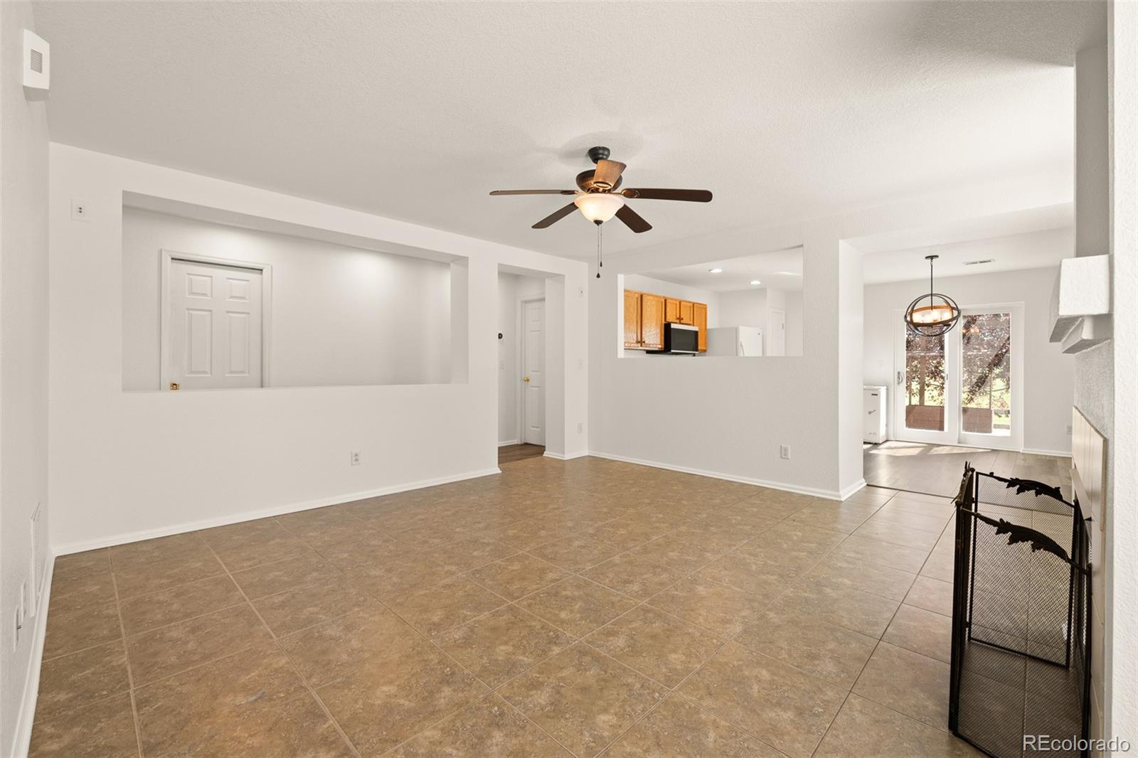 MLS Image #5 for 266  ponderosa place,fort lupton, Colorado