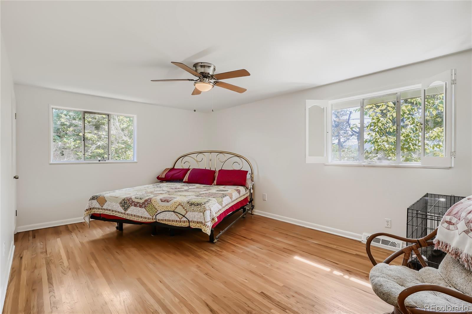 MLS Image #14 for 2719 s kendall way,denver, Colorado