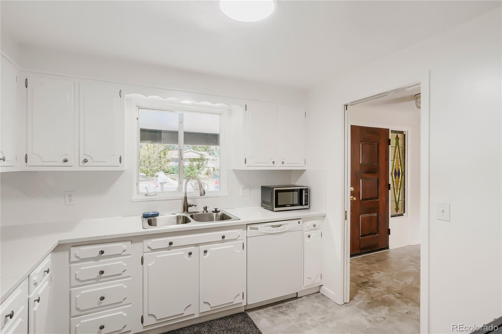 MLS Image #8 for 2719 s kendall way,denver, Colorado