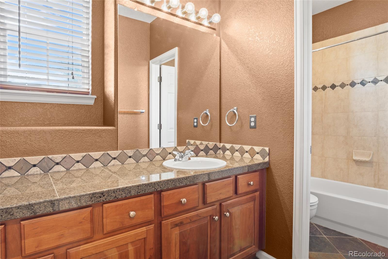 MLS Image #12 for 23024 e ontario drive 105,aurora, Colorado