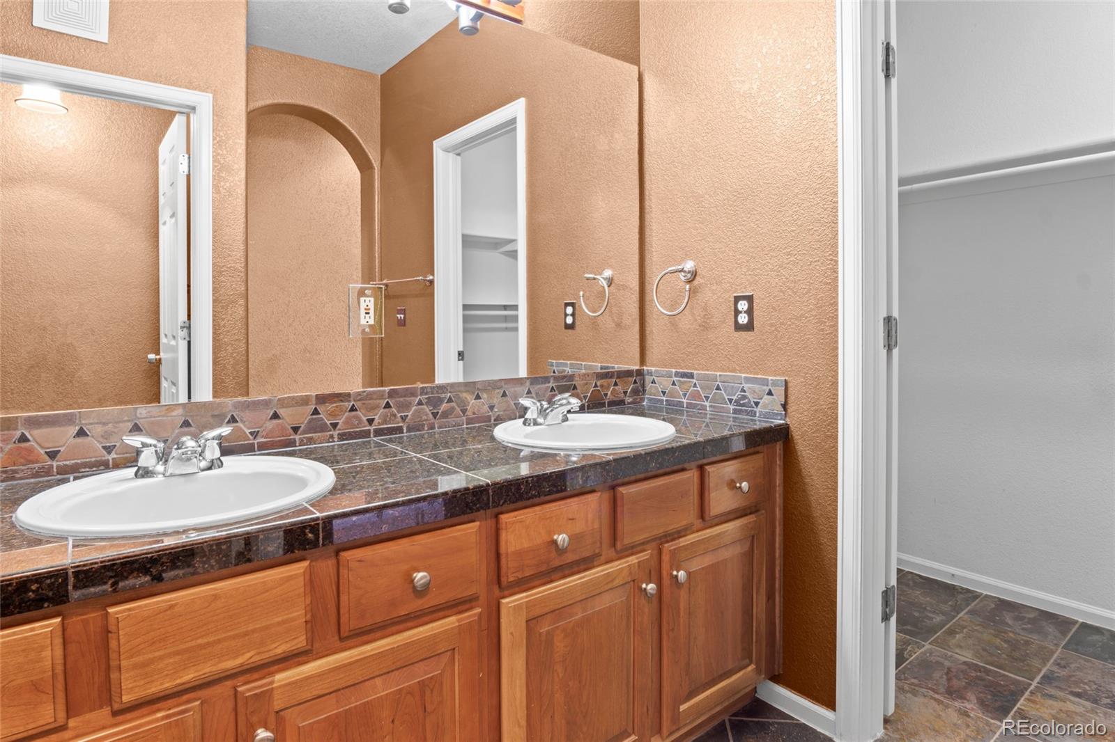 MLS Image #21 for 23024 e ontario drive 105,aurora, Colorado