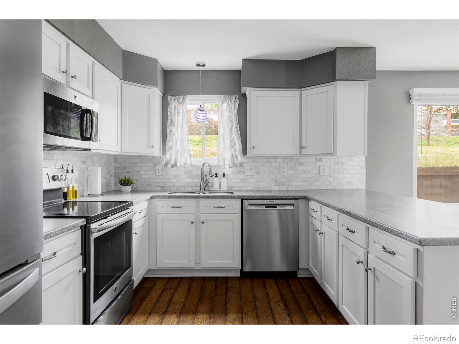 MLS Image #10 for 552 w jamison place,littleton, Colorado
