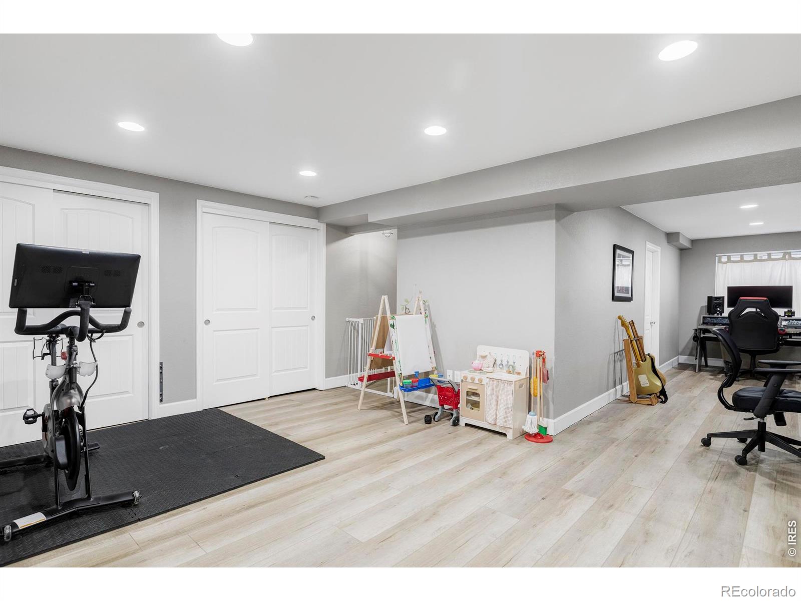 MLS Image #23 for 552 w jamison place,littleton, Colorado