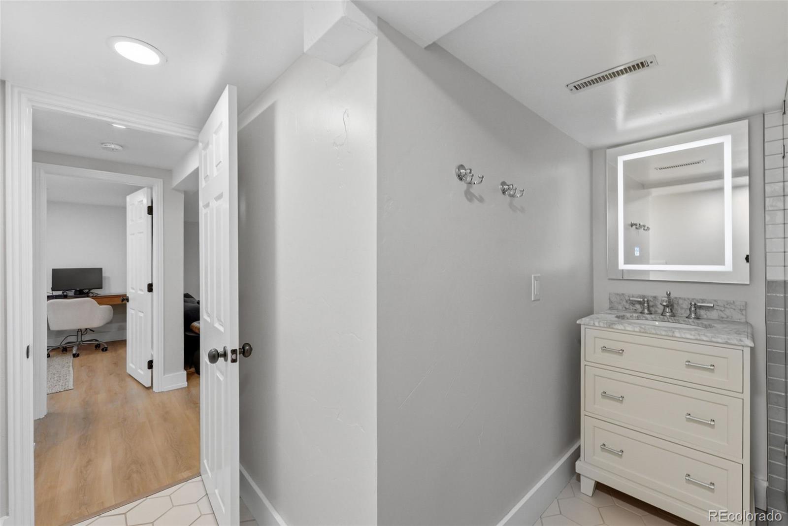 MLS Image #35 for 1121 s cook street,denver, Colorado