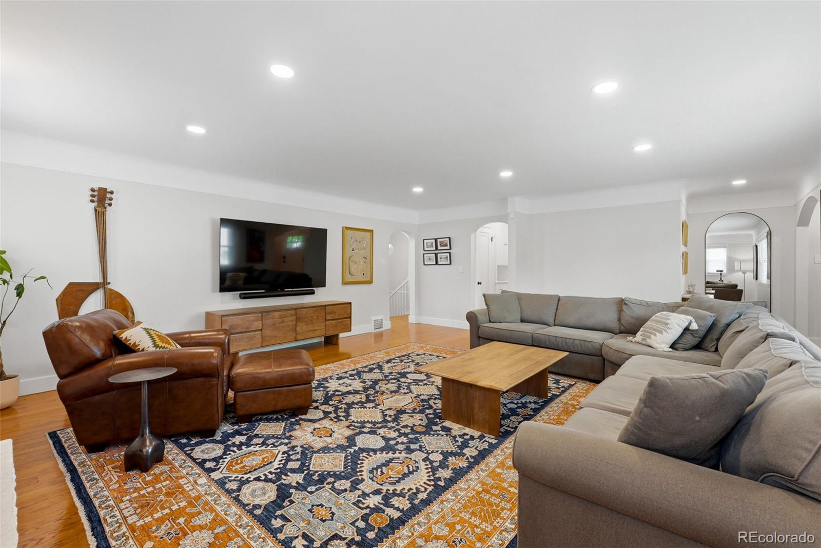 MLS Image #7 for 1121 s cook street,denver, Colorado