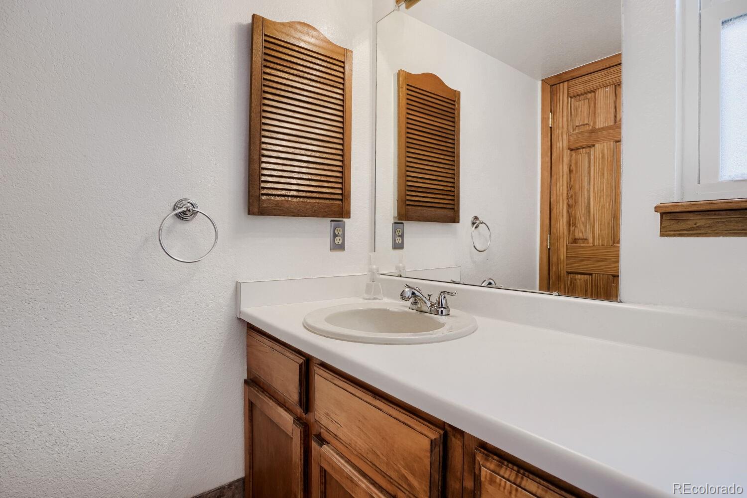 MLS Image #12 for 18555 e saratoga place,aurora, Colorado