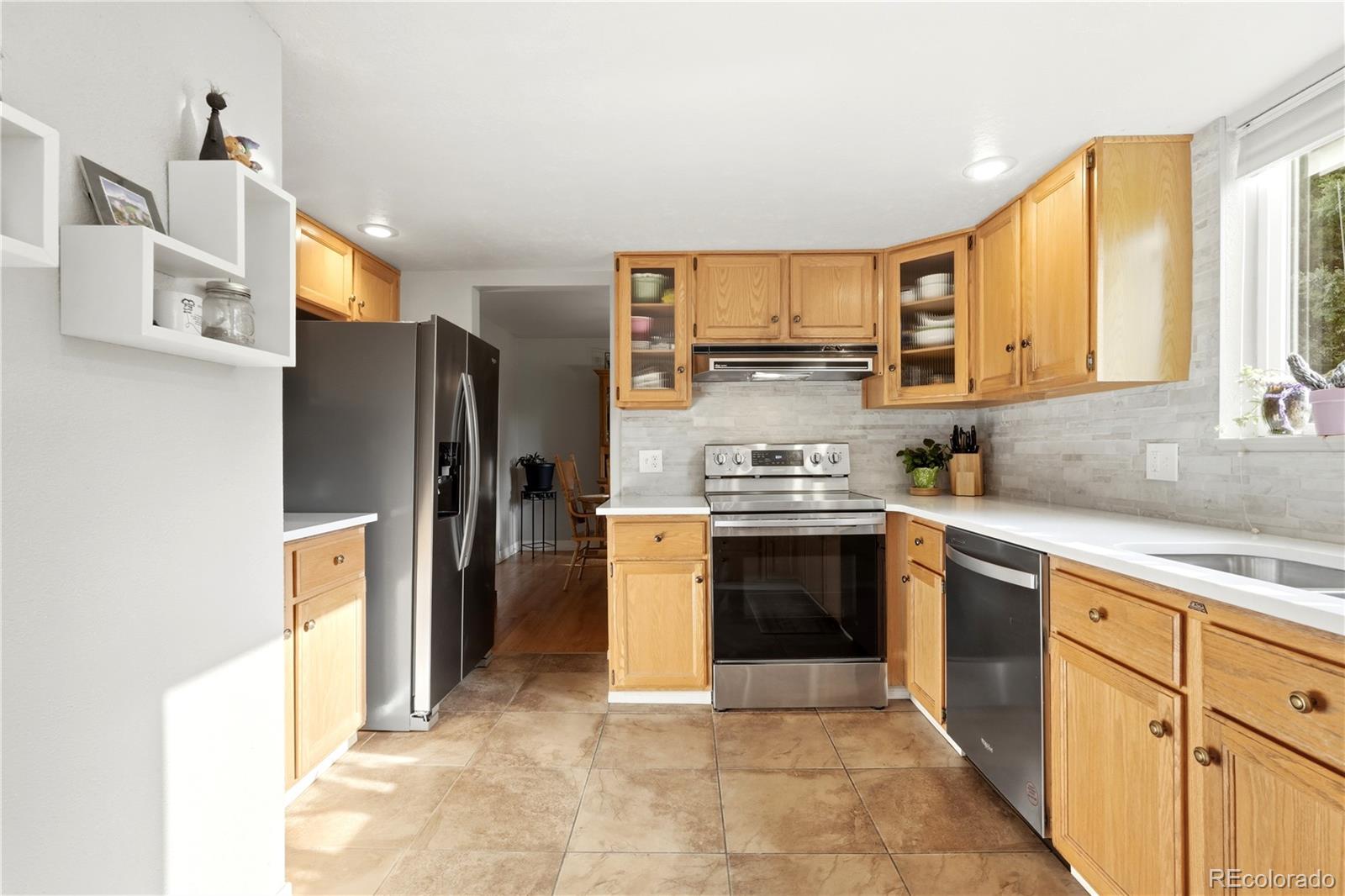 MLS Image #5 for 7062 w 82nd place,arvada, Colorado