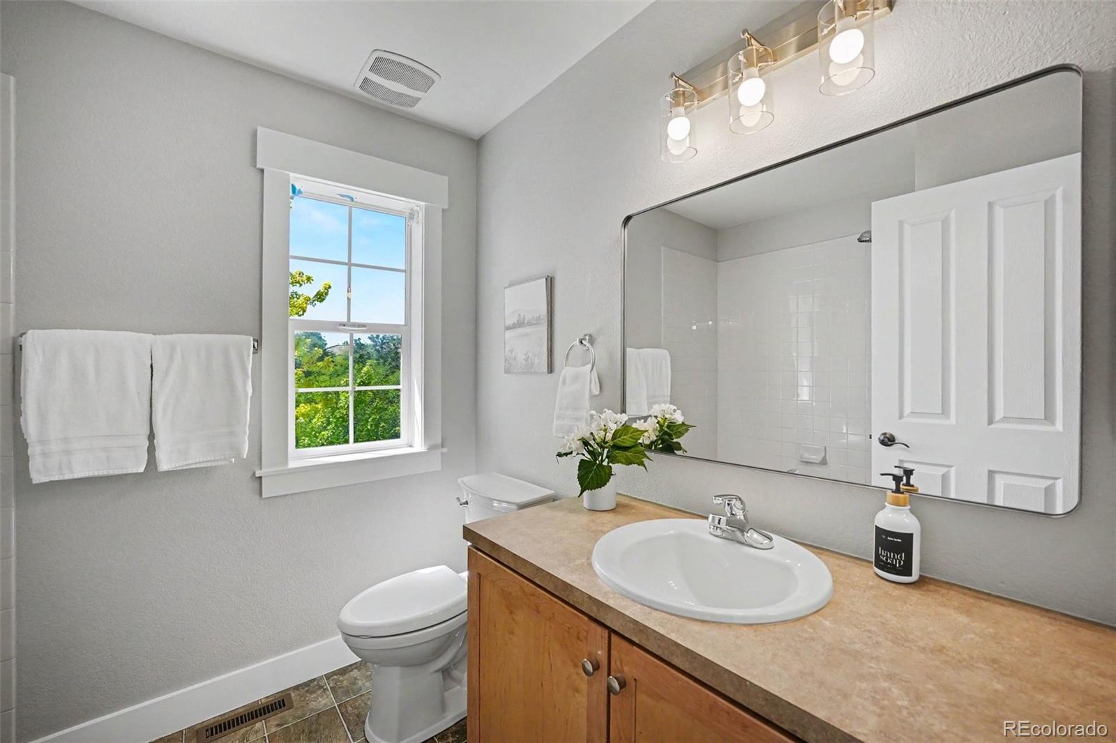 MLS Image #18 for 3156  elmira court,denver, Colorado