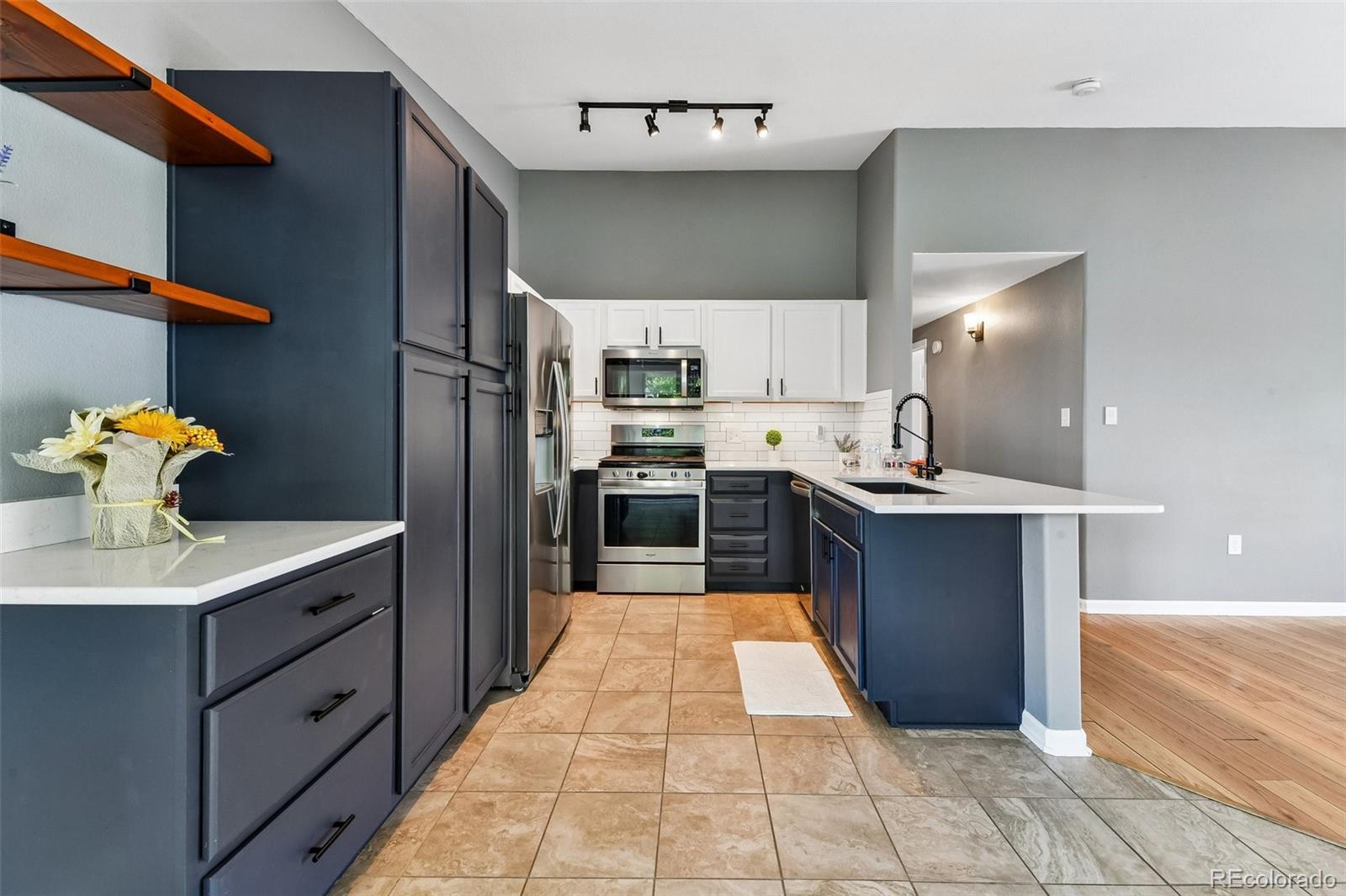 MLS Image #6 for 8485  pebble creek way 203,highlands ranch, Colorado