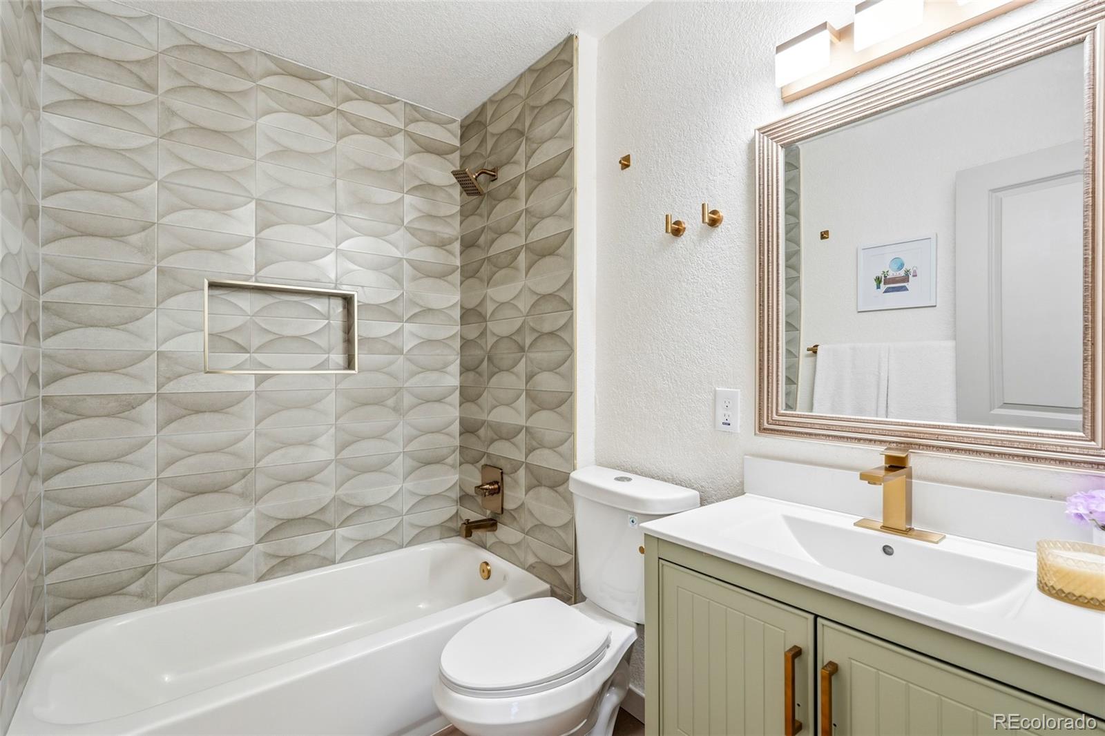 MLS Image #10 for 8728 w floyd drive,lakewood, Colorado