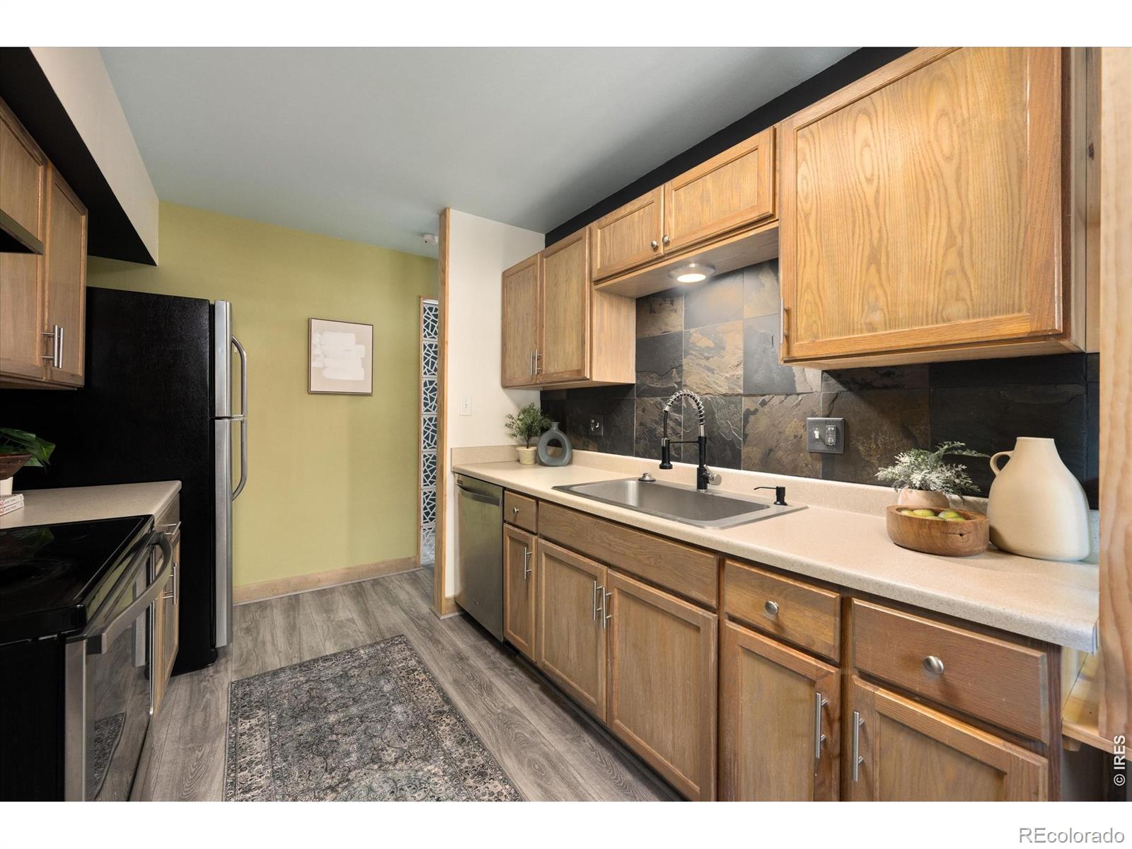 MLS Image #12 for 705 e drake road,fort collins, Colorado