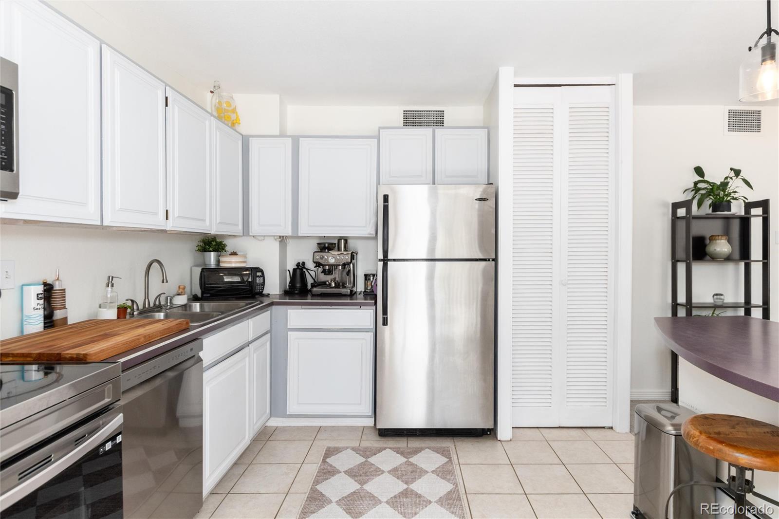 MLS Image #14 for 1200 n humboldt street 306,denver, Colorado