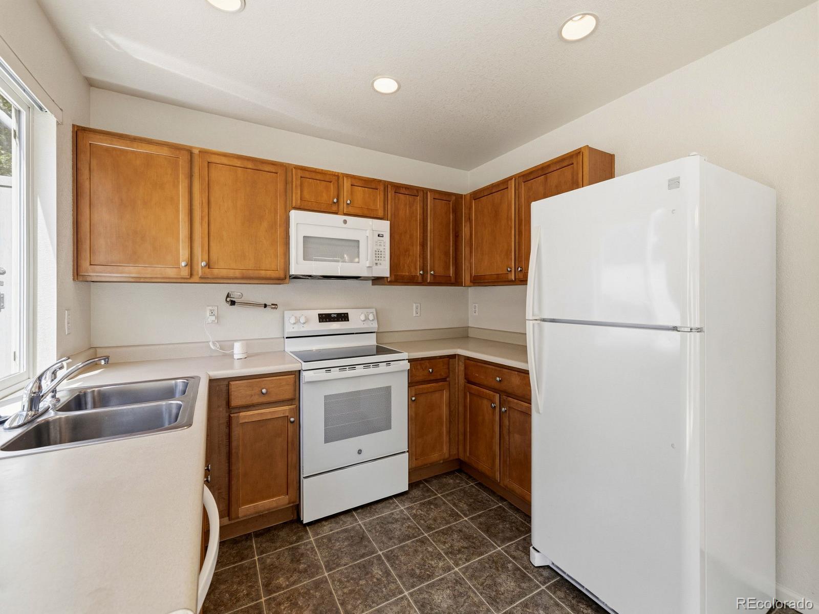 MLS Image #14 for 21488  randolph place,denver, Colorado