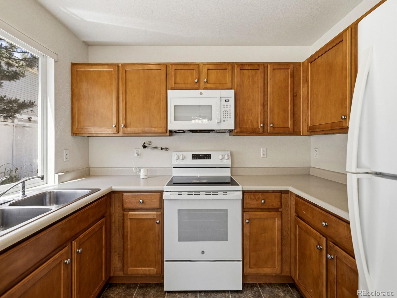 MLS Image #15 for 21488  randolph place,denver, Colorado