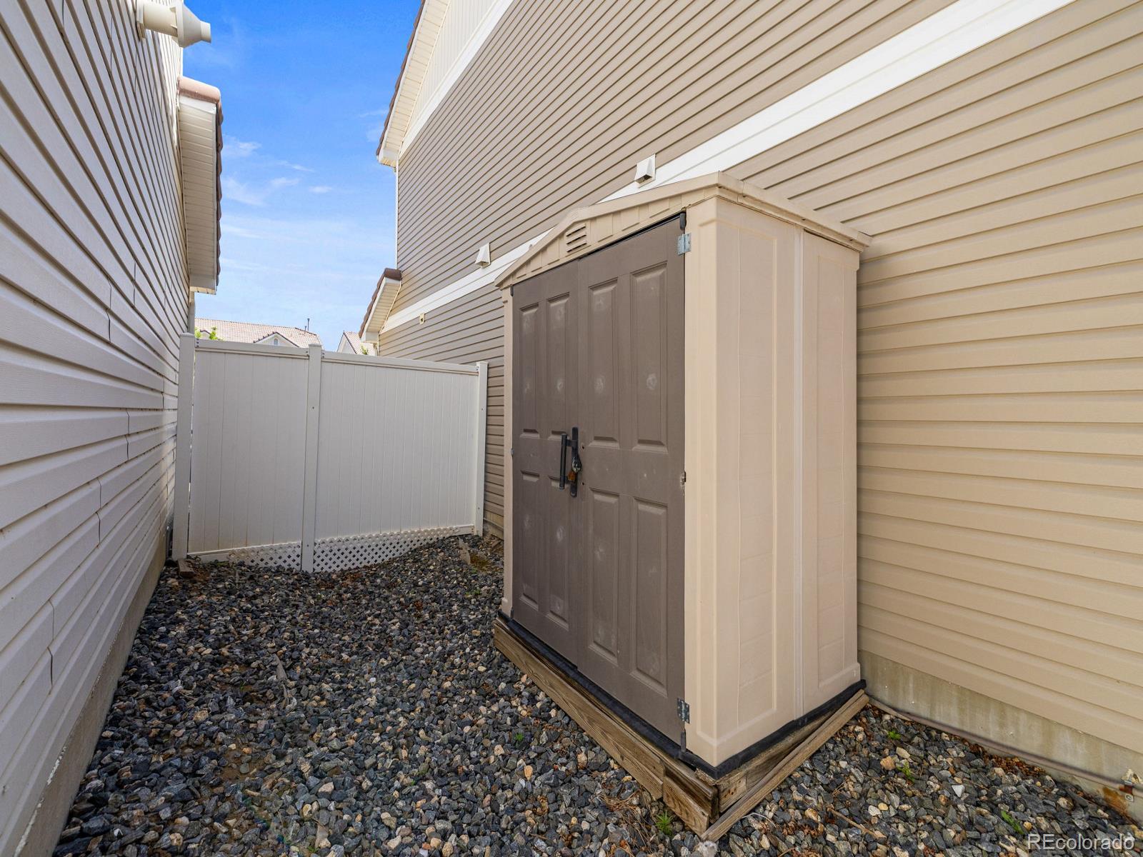 MLS Image #36 for 21488  randolph place,denver, Colorado