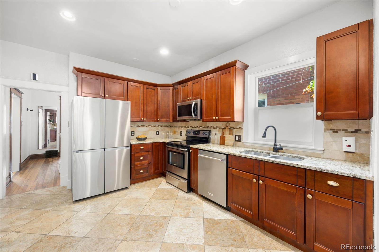 MLS Image #6 for 257  cherokee street,denver, Colorado